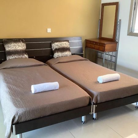 פאראלימני Andris Apartment מראה חיצוני תמונה