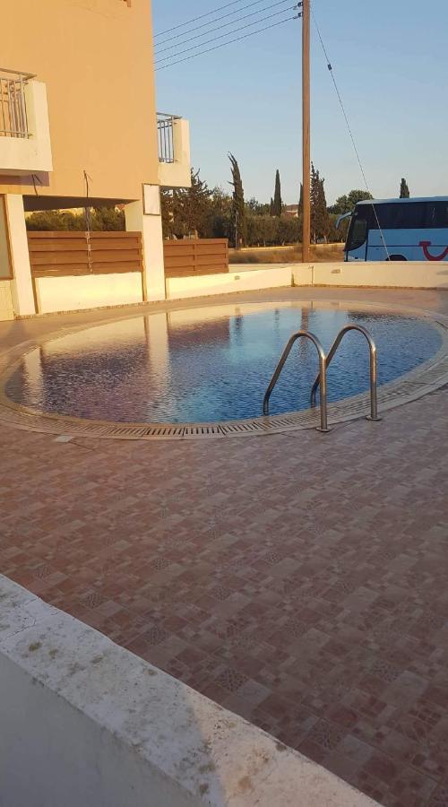 פאראלימני Andris Apartment מראה חיצוני תמונה