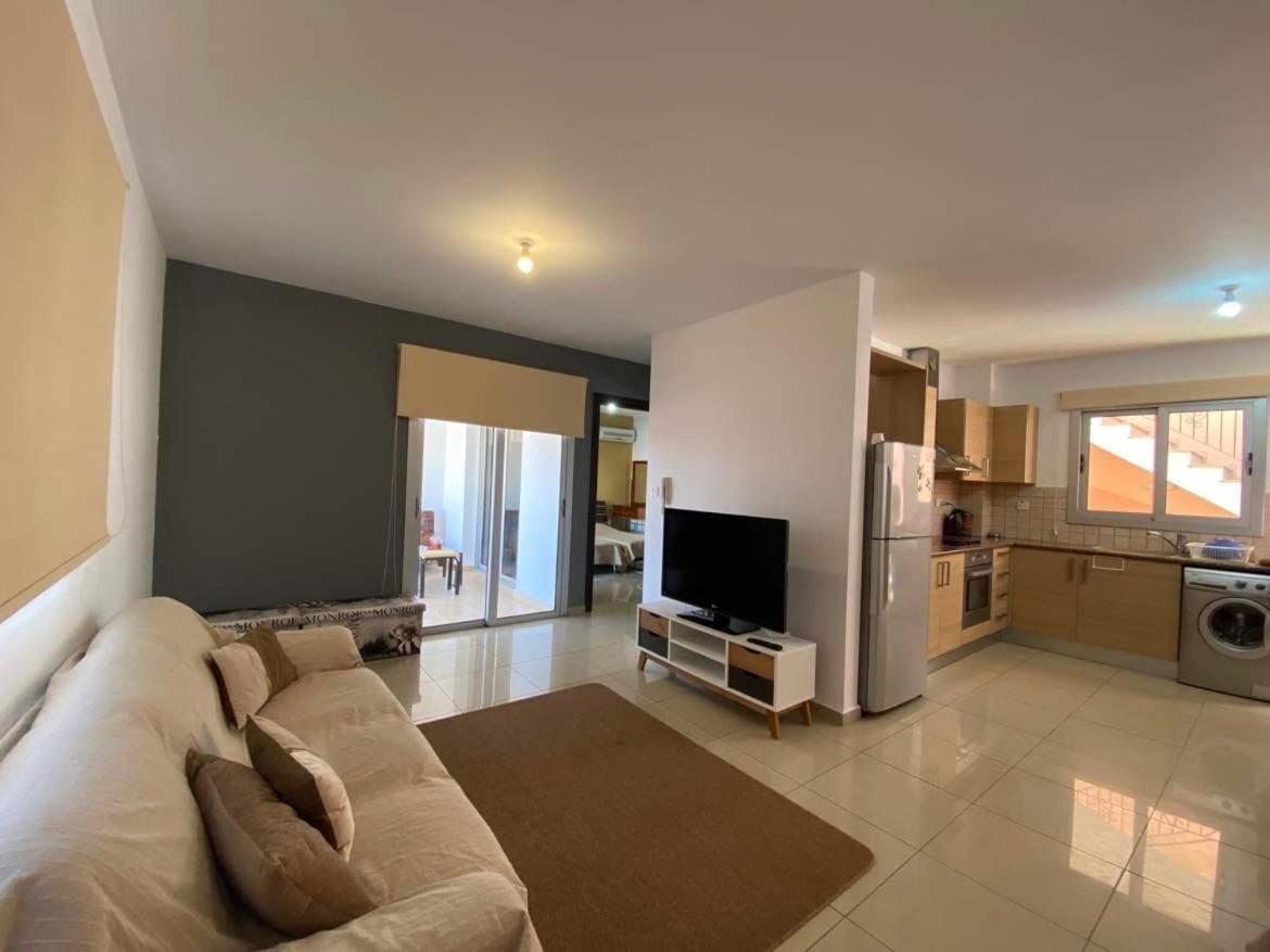 פאראלימני Andris Apartment מראה חיצוני תמונה